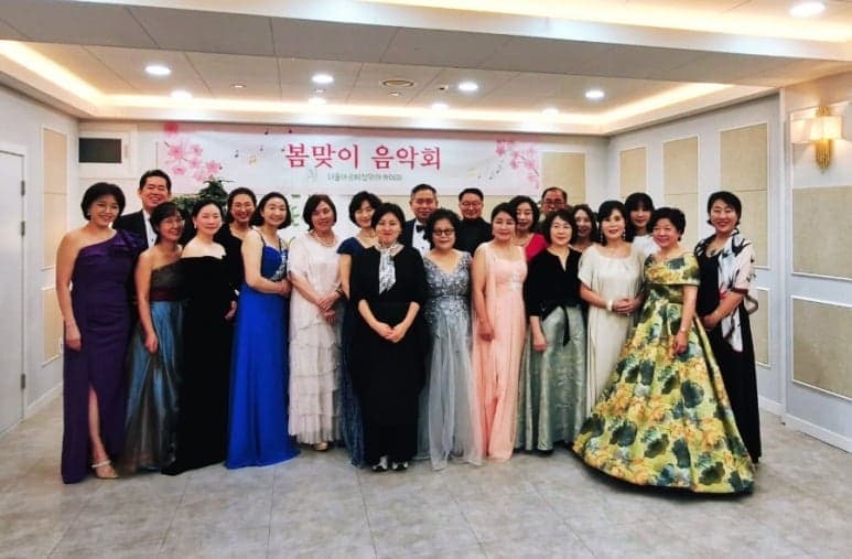봄맞이음악회 단체사진